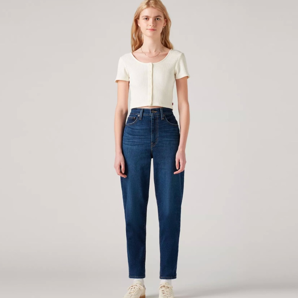 Levi High Waisted Mom Jean
